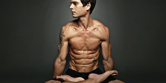 6 Things Any Man Should Know Before Their First Yoga Class. Yoga for Men 101