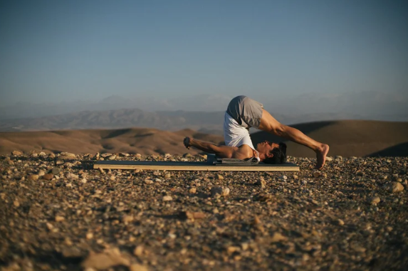 yoga hub nico luce
